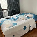 Bed & Breakfast Privee Avec Lit King Size - Sdb Partagee *